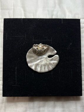 MFA 925 Sterling Sliver Lily Pad Brooch/Pendant